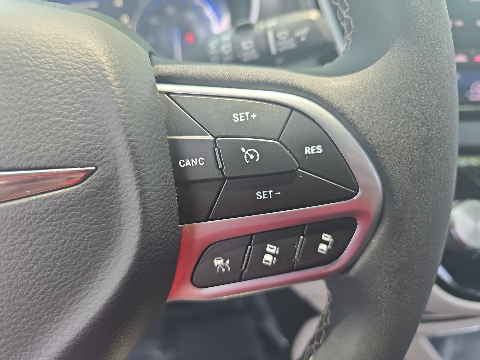 Used 2022 Chrysler Pacifica Touring-L FWD image 19