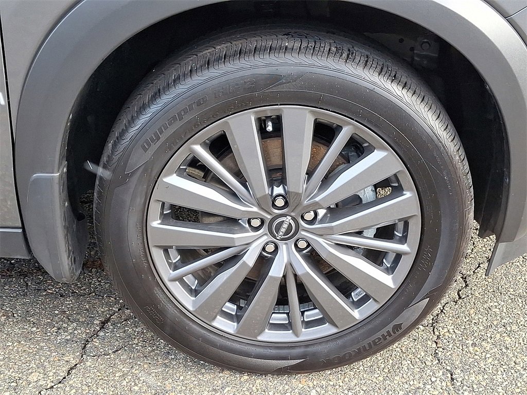 Certified 2025 Nissan Pathfinder SL w/ SL Premium Package image 9