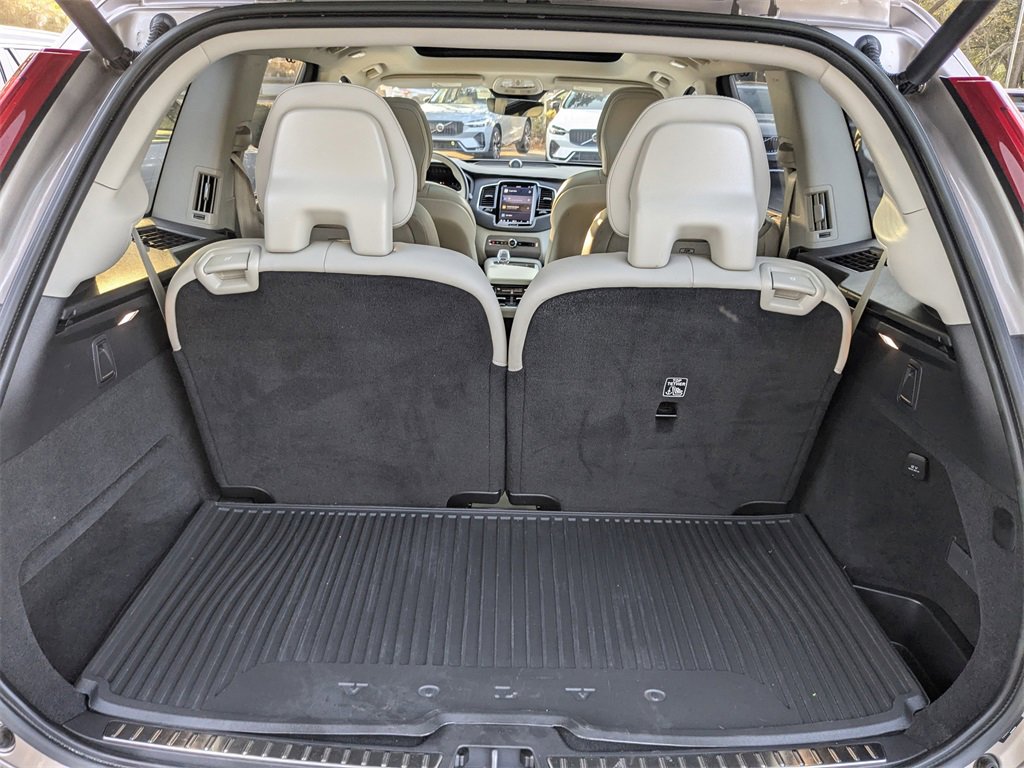 Certified 2023 Volvo XC90 B6 Ultimate w/ Protection Package Premier image 13