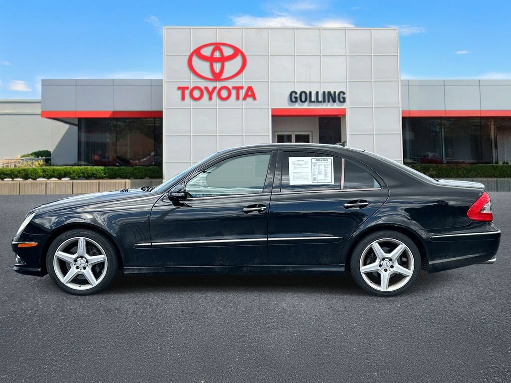 Used 2009 Mercedes-Benz E 350 4MATIC Sedan image 2