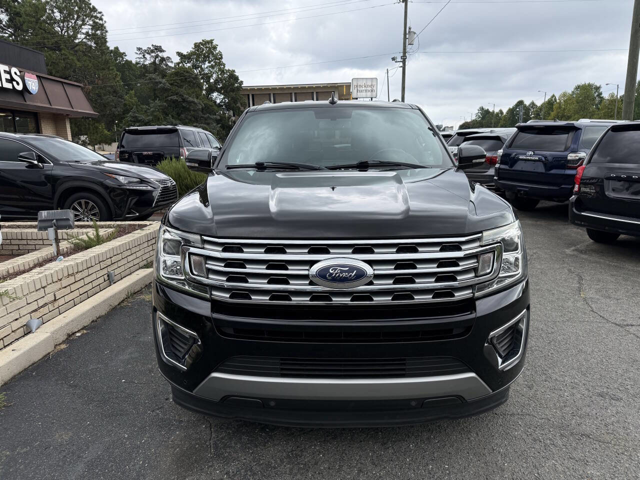 Used 2018 Ford Expedition Max Limited image 2