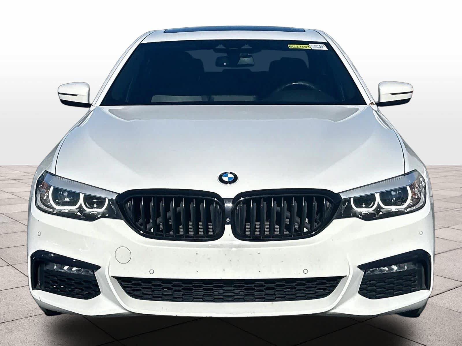 Used 2018 BMW 540i w/ M Sport Package RWD image 2