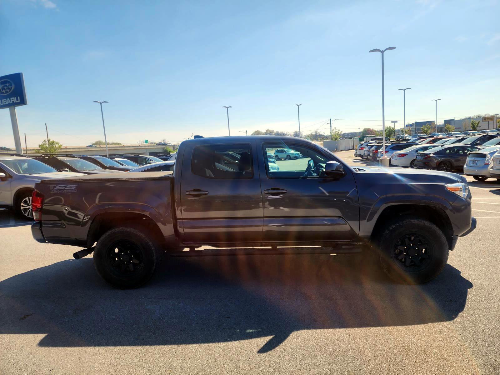Used 2023 Toyota Tacoma SR image 7