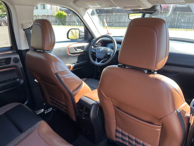 Used 2025 Ford Bronco Sport Outer Banks w/ Outer Banks Tech Package+ AWD/4WD image 34