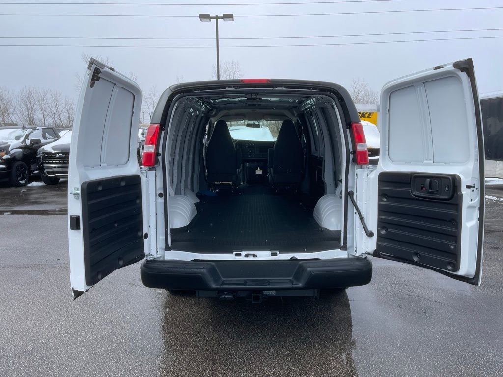 New 2025 Chevrolet Express 2500 w/ Driver Convenience Package image 19