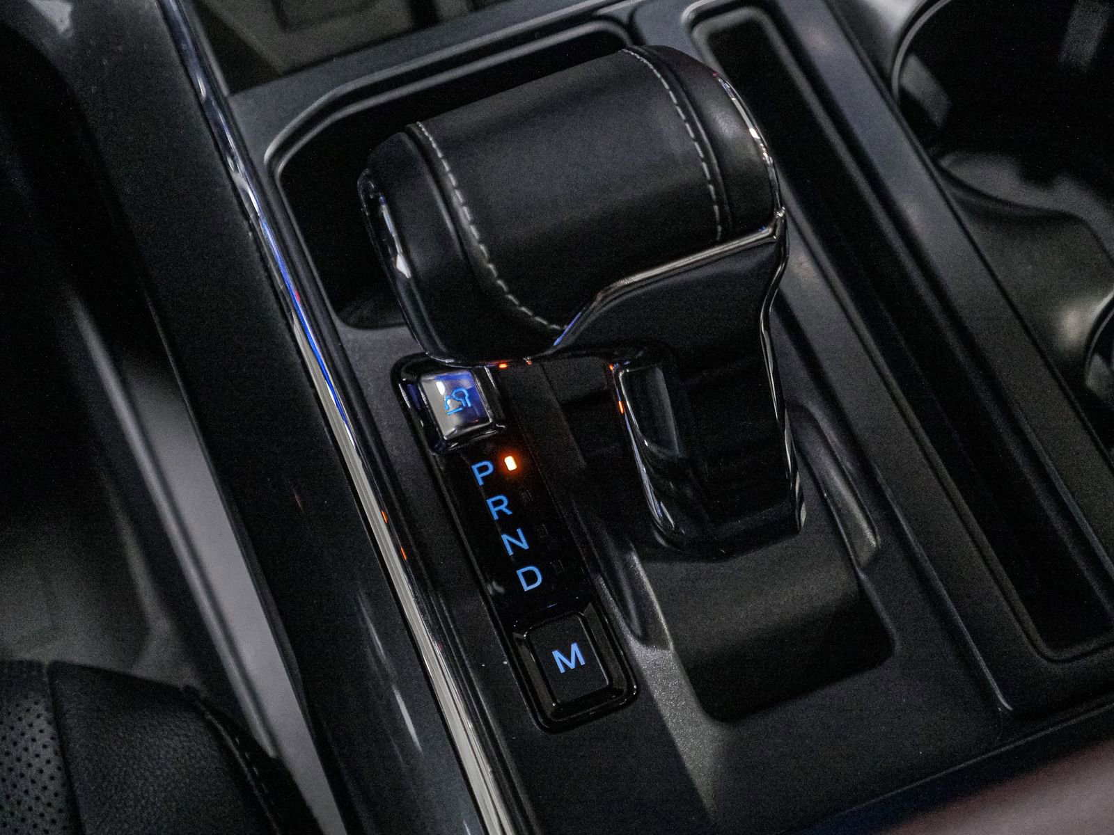 Certified 2023 Ford F150 Lariat w/ Equipment Group 502A High image 28