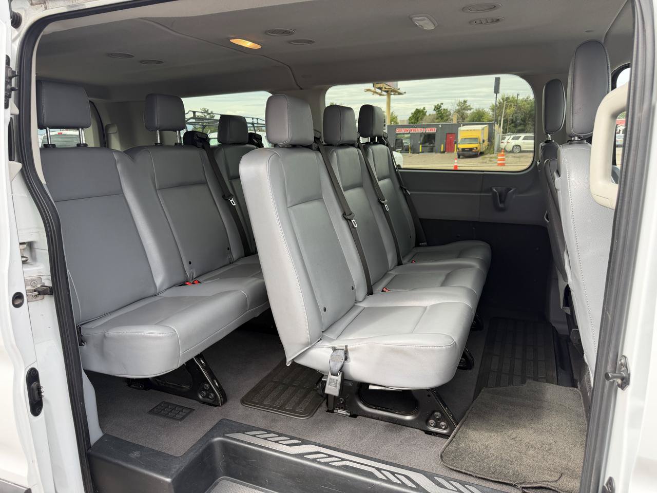 Used 2018 Ford Transit 150 XL RWD image 28