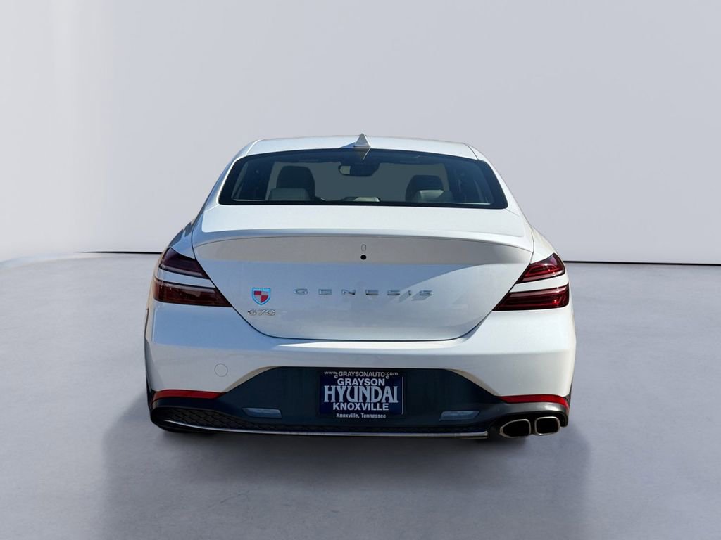 Used 2023 Genesis G70 2.0T RWD image 4