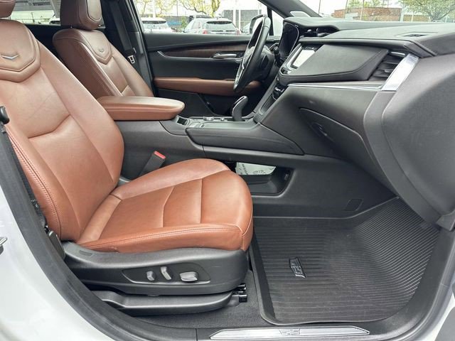 Certified 2023 Cadillac XT5 Premium Luxury w/ Technology Package AWD/4WD image 18