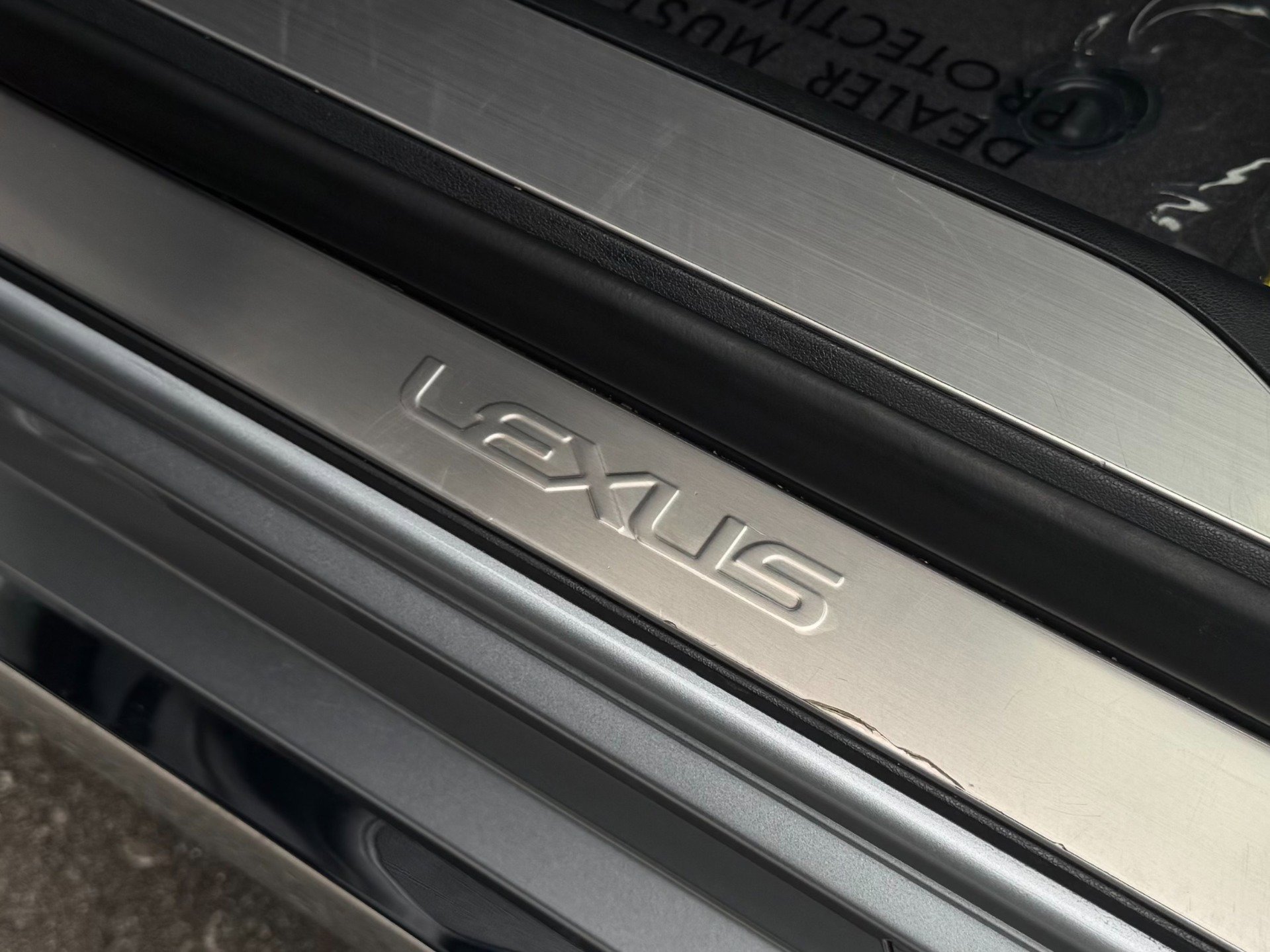 Used 2023 Lexus LS 500h AWD w/ Luxury Package image 94