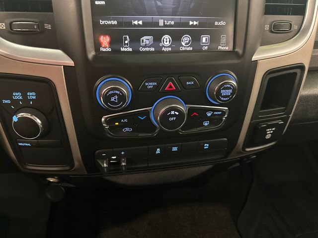 Used 2014 RAM 2500 SLT w/ Luxury Group AWD/4WD image 19