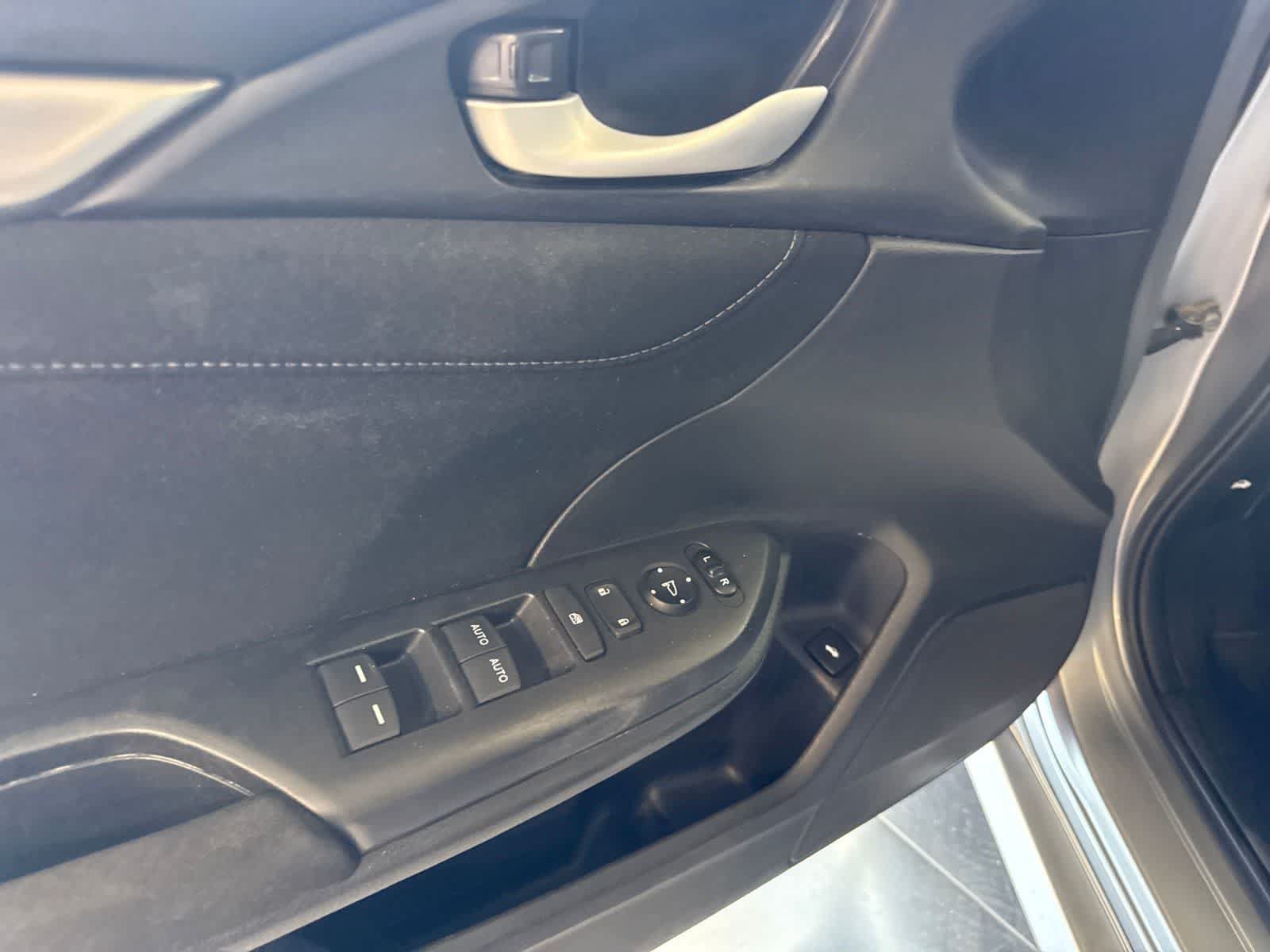 Used 2017 Honda Civic EX image 16