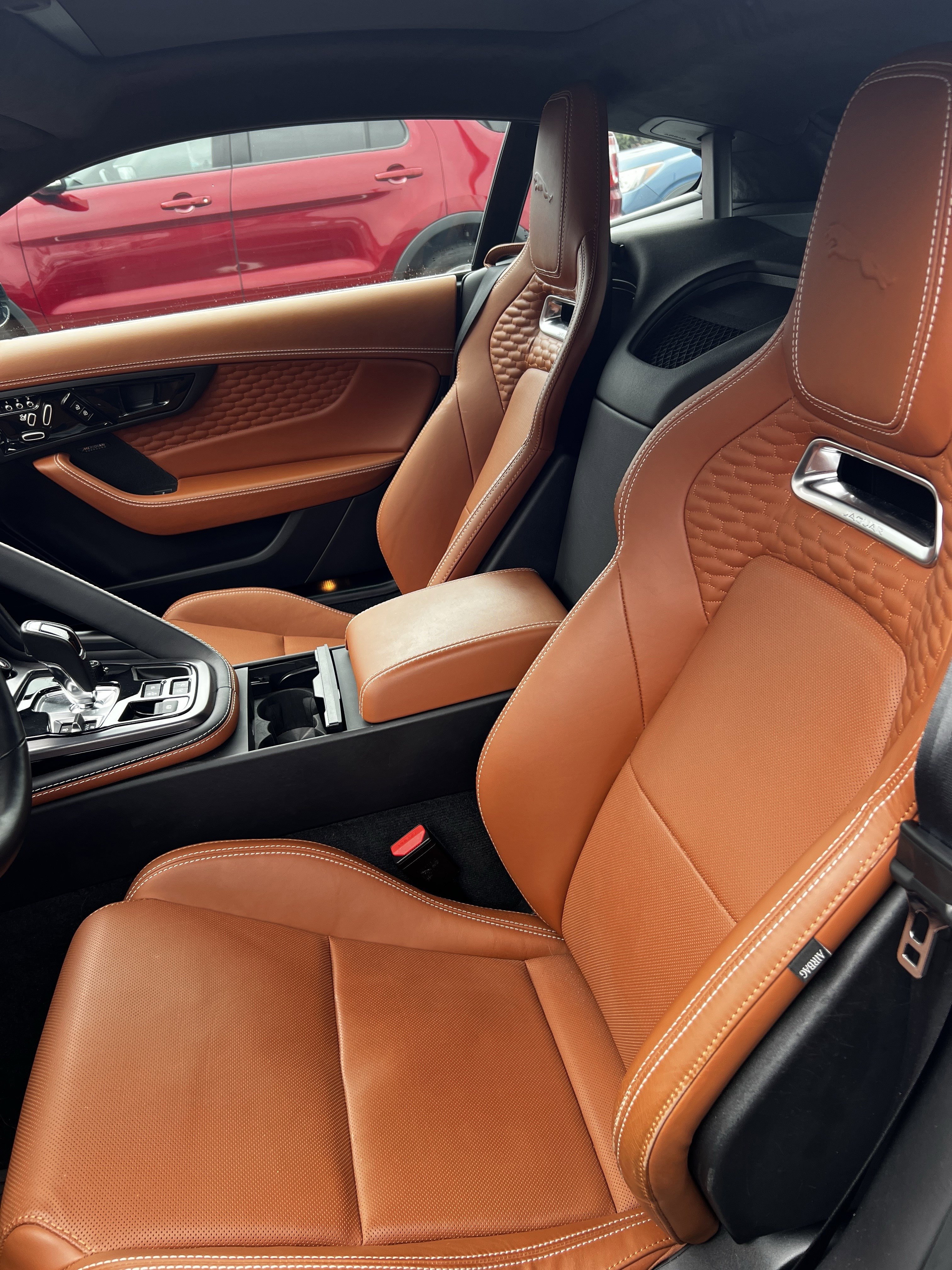 Certified 2024 Jaguar F-TYPE Coupe AWD image 6