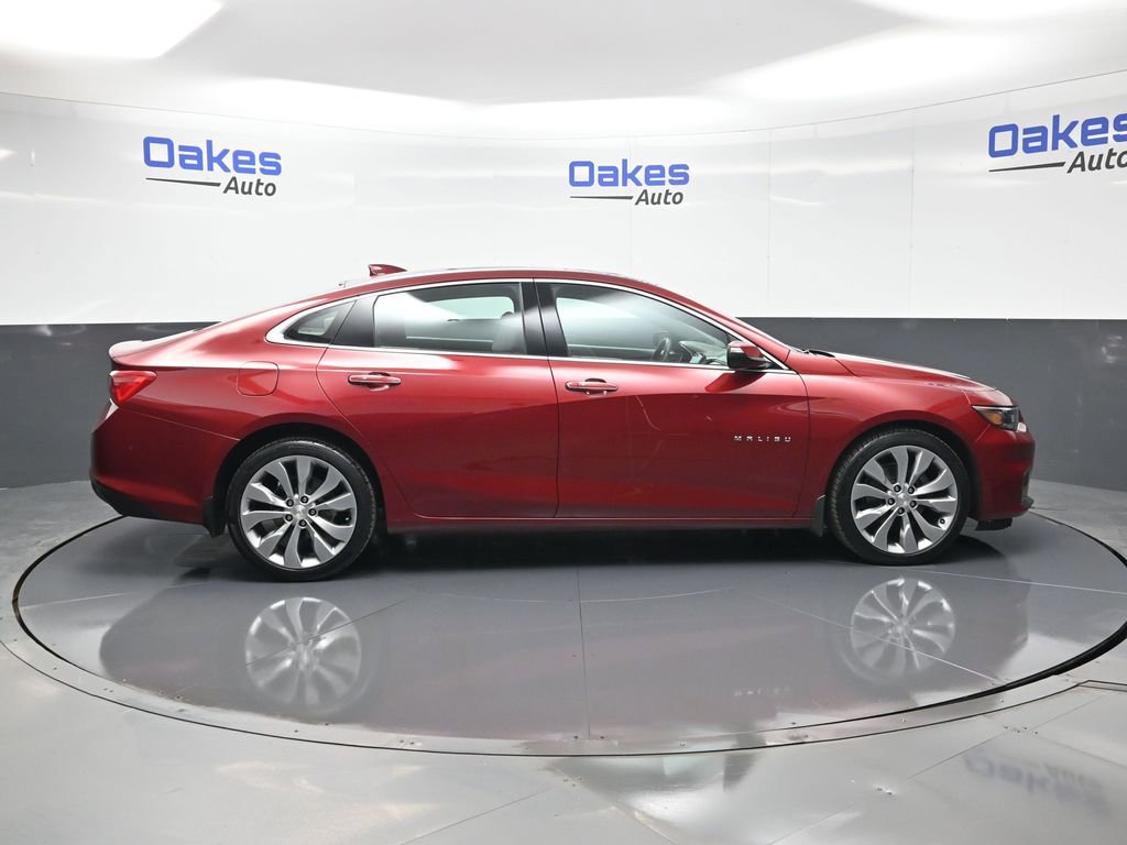 Used 2018 Chevrolet Malibu Premier w/ Premier Sun and Wheel Package image 9