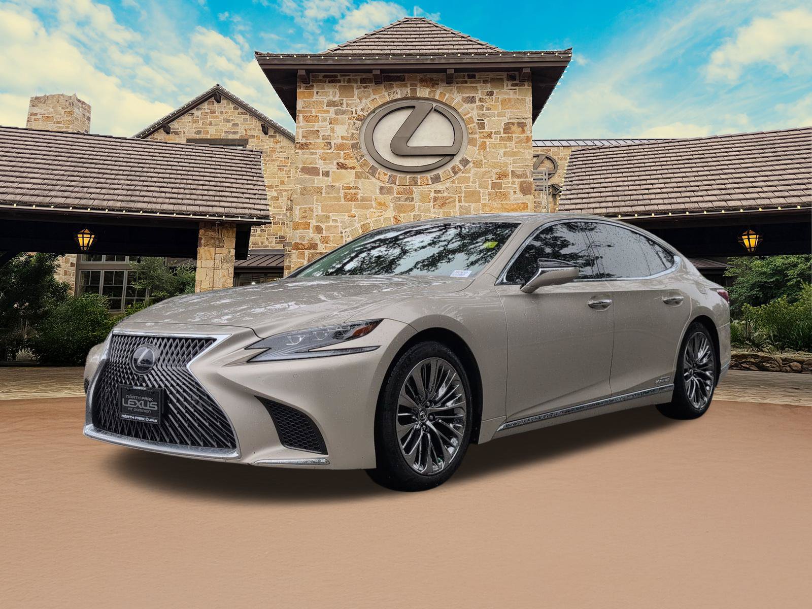 Used 2019 Lexus LS 500h RWD image 4
