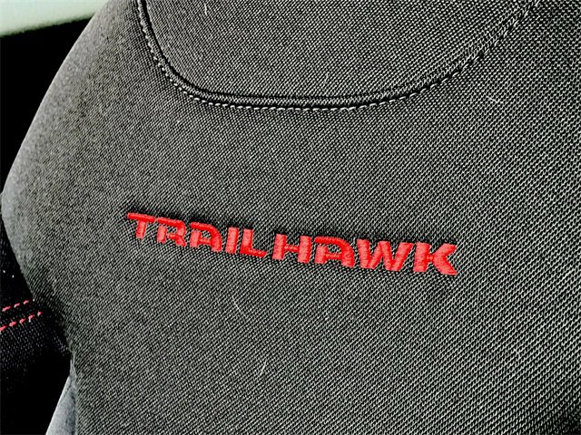 Used 2020 Jeep Renegade Trailhawk image 12