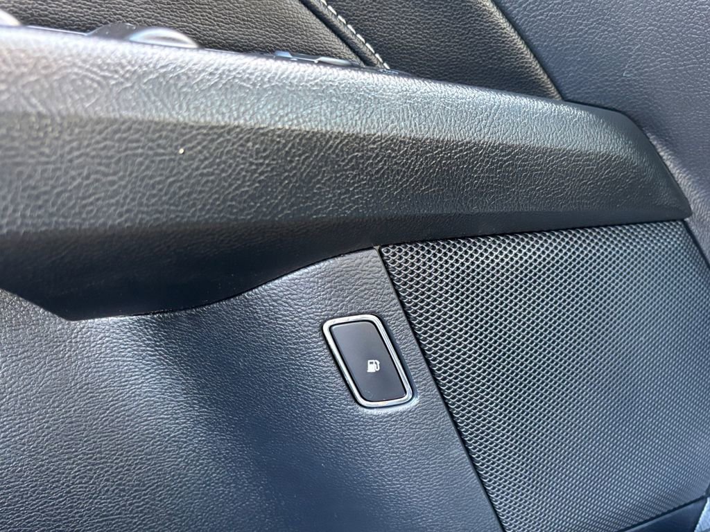 Used 2020 Ford Fusion Titanium image 36