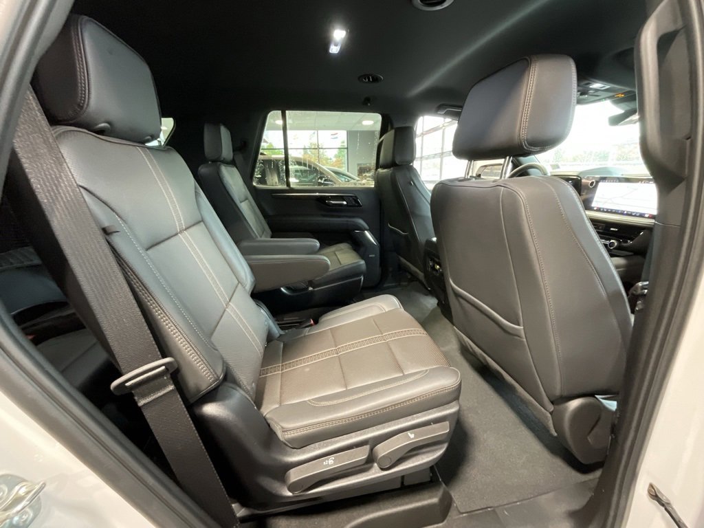 Used 2025 Chevrolet Tahoe High Country image 21