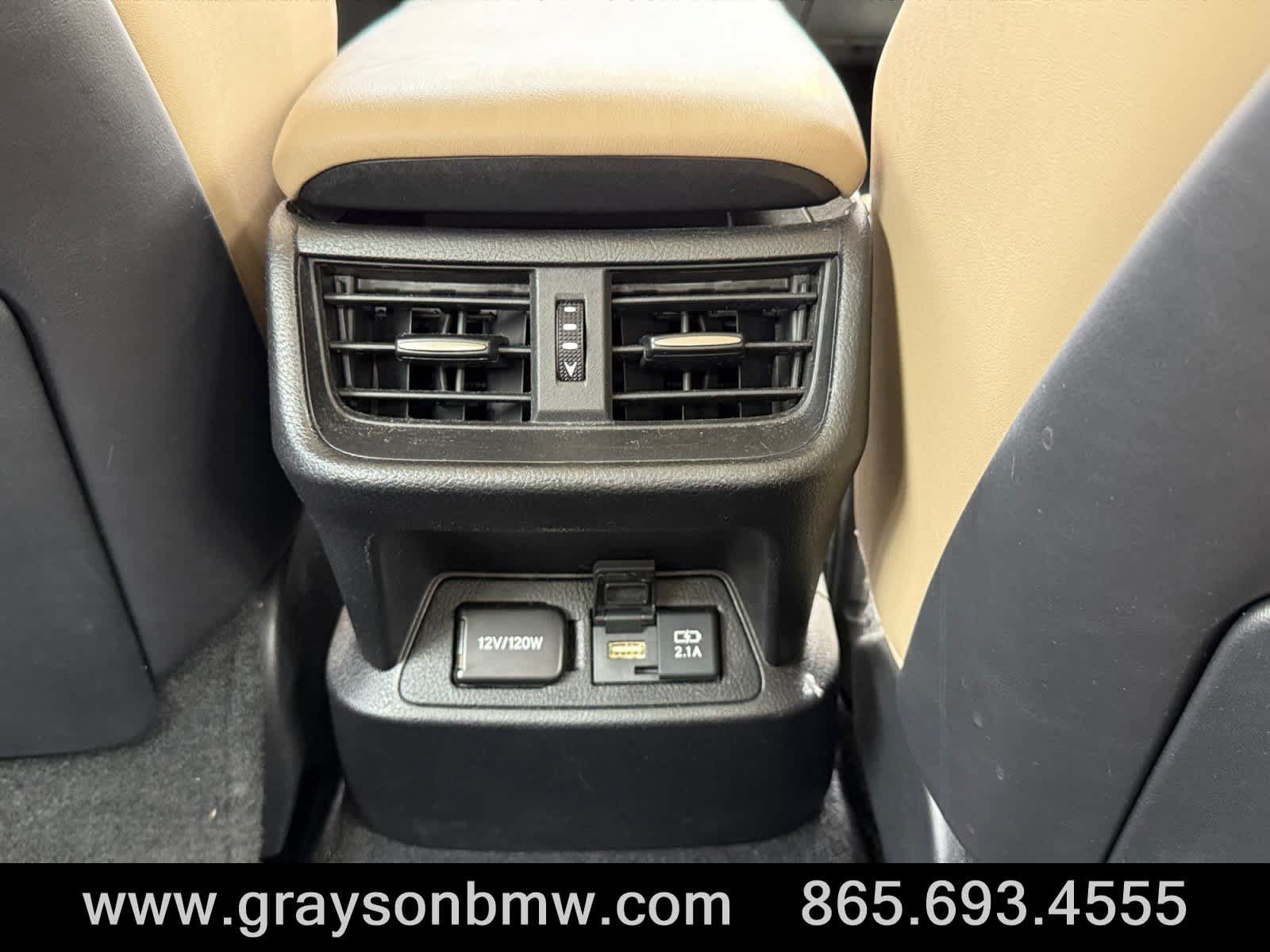 Used 2020 Lexus ES 300h Ultra Luxury w/ Accessory Package 2 FWD image 19