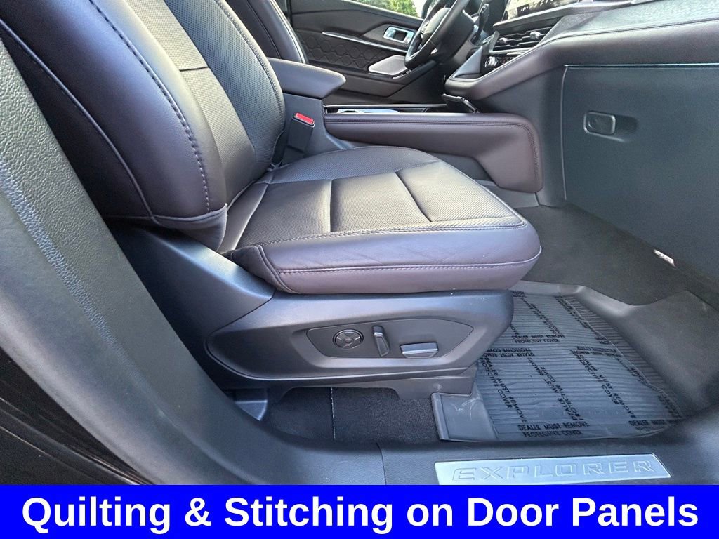 Used 2025 Ford Explorer Platinum w/ Ultimate Package image 25