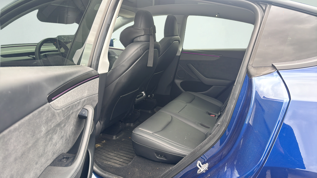 Used 2026 Tesla Model Y Long Range RWD image 17