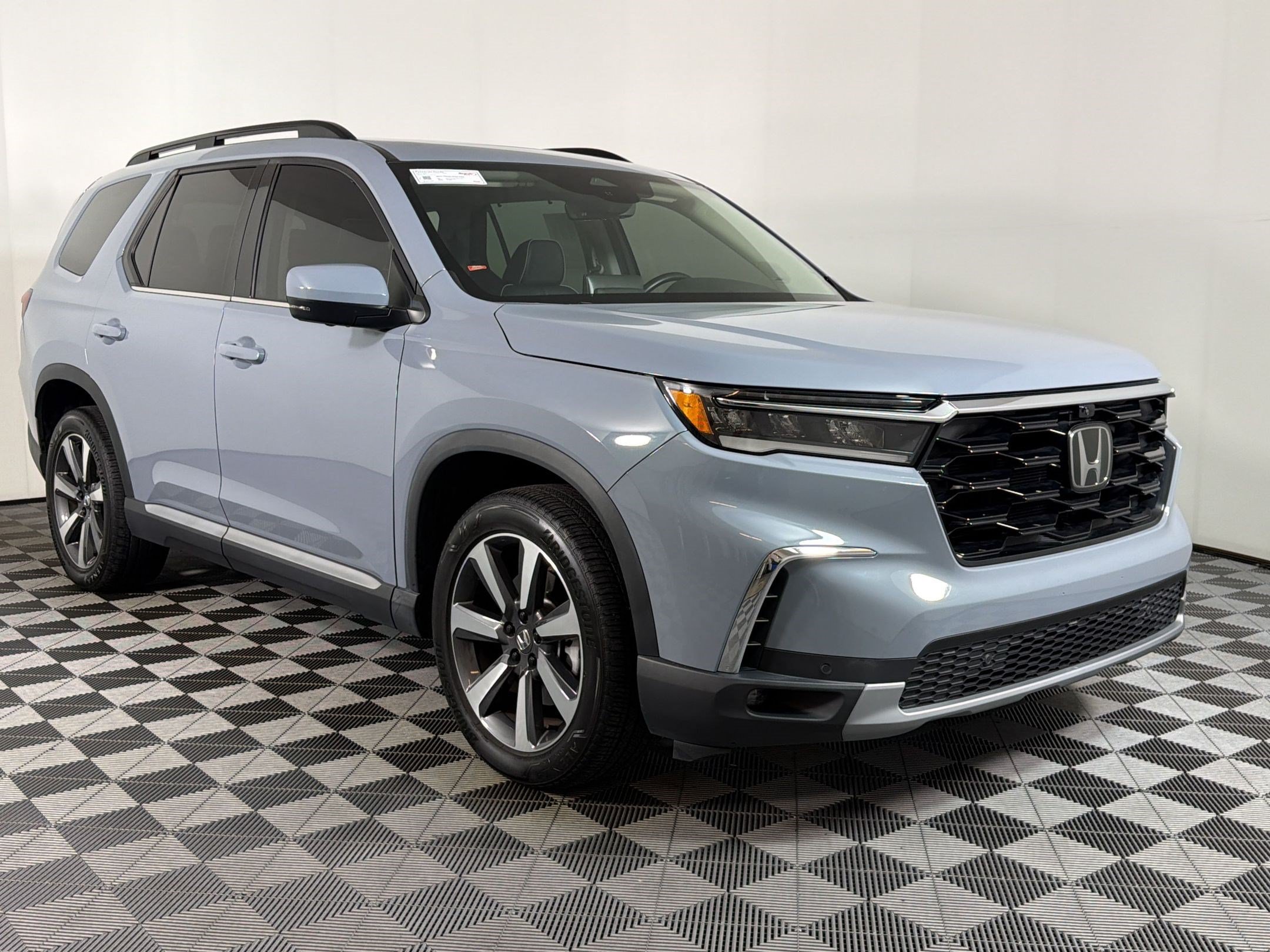 Used 2023 Honda Pilot Elite image 25