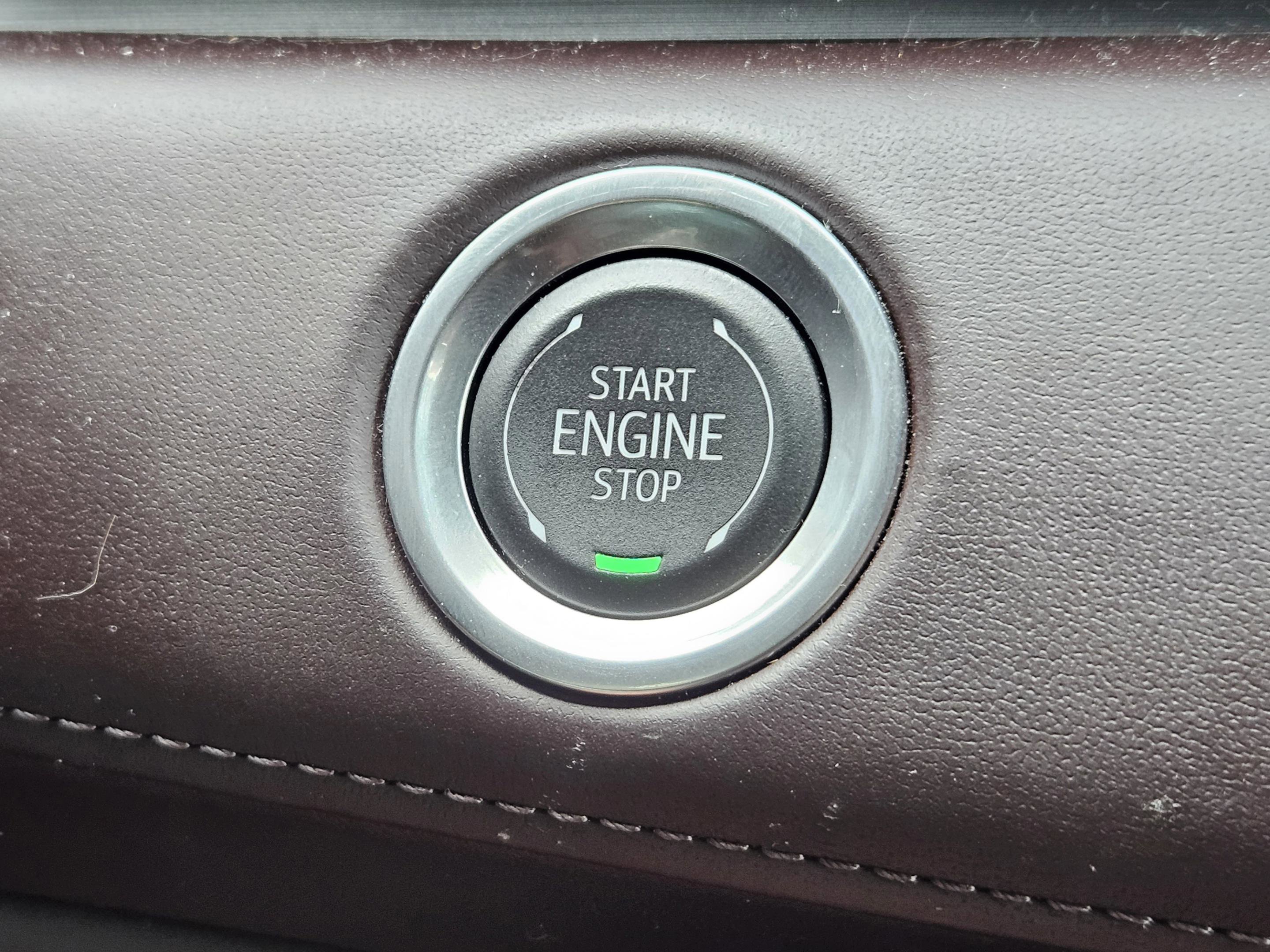 Used 2024 Cadillac Escalade V w/ LPO, ONYX Package AWD/4WD image 19