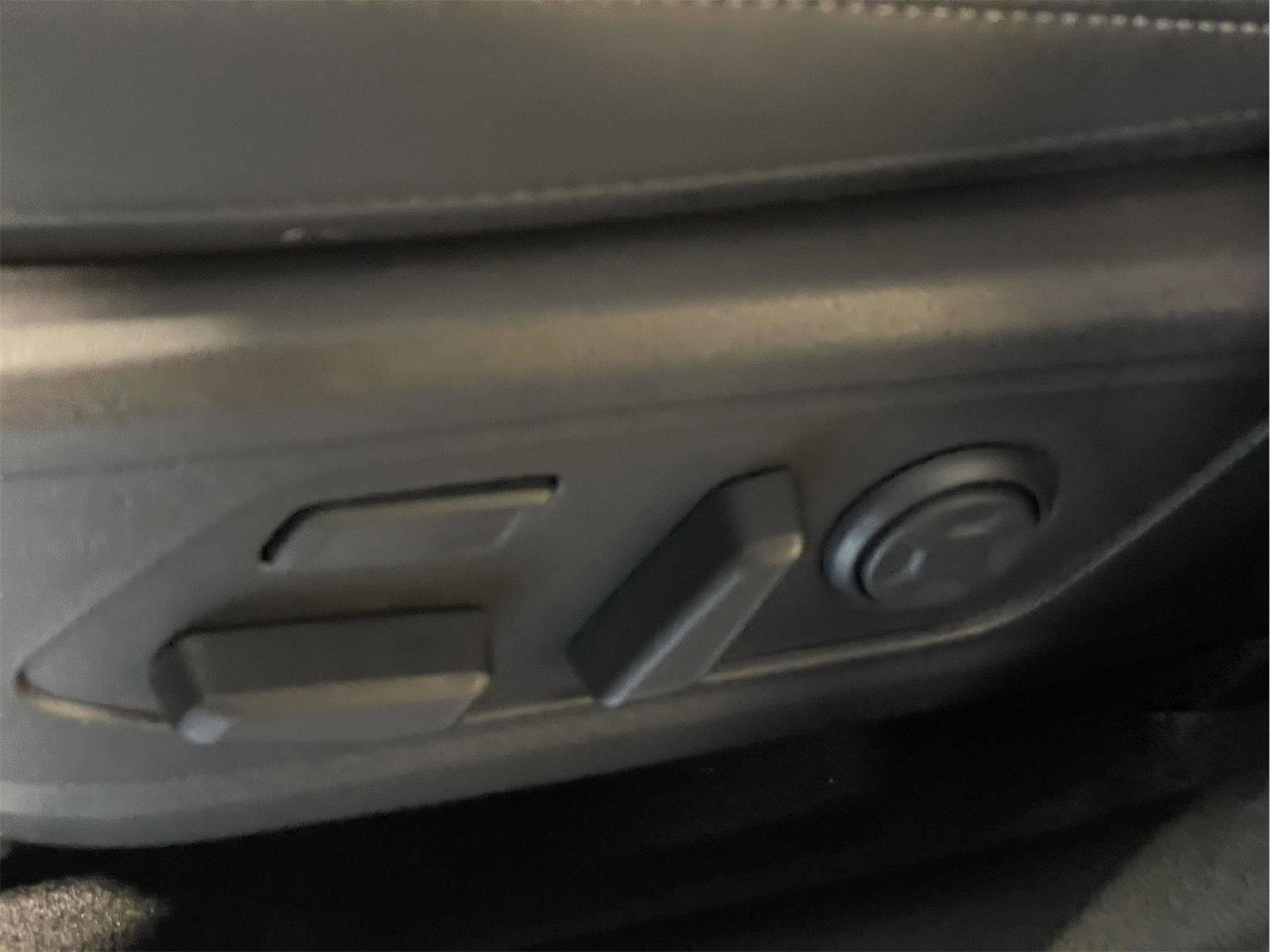 Used 2023 Kia Sorento SX Prestige image 26