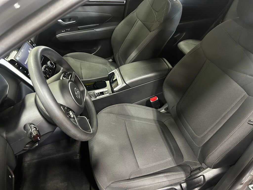 Used 2024 Hyundai Tucson SE image 5