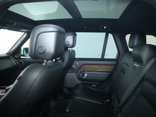 Used 2019 Land Rover Range Rover image 21
