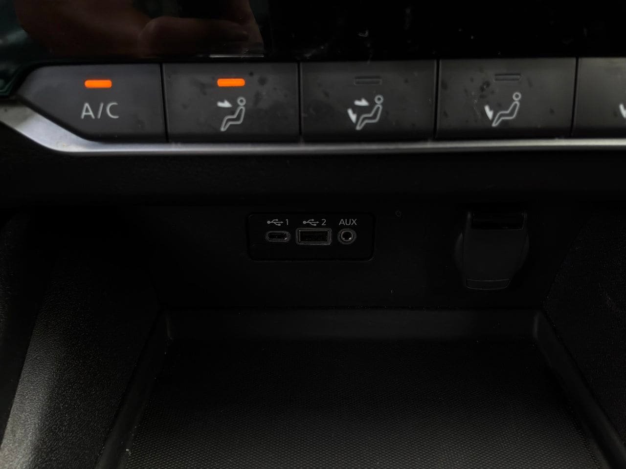 Used 2025 Nissan Altima 2.5 SV FWD image 25