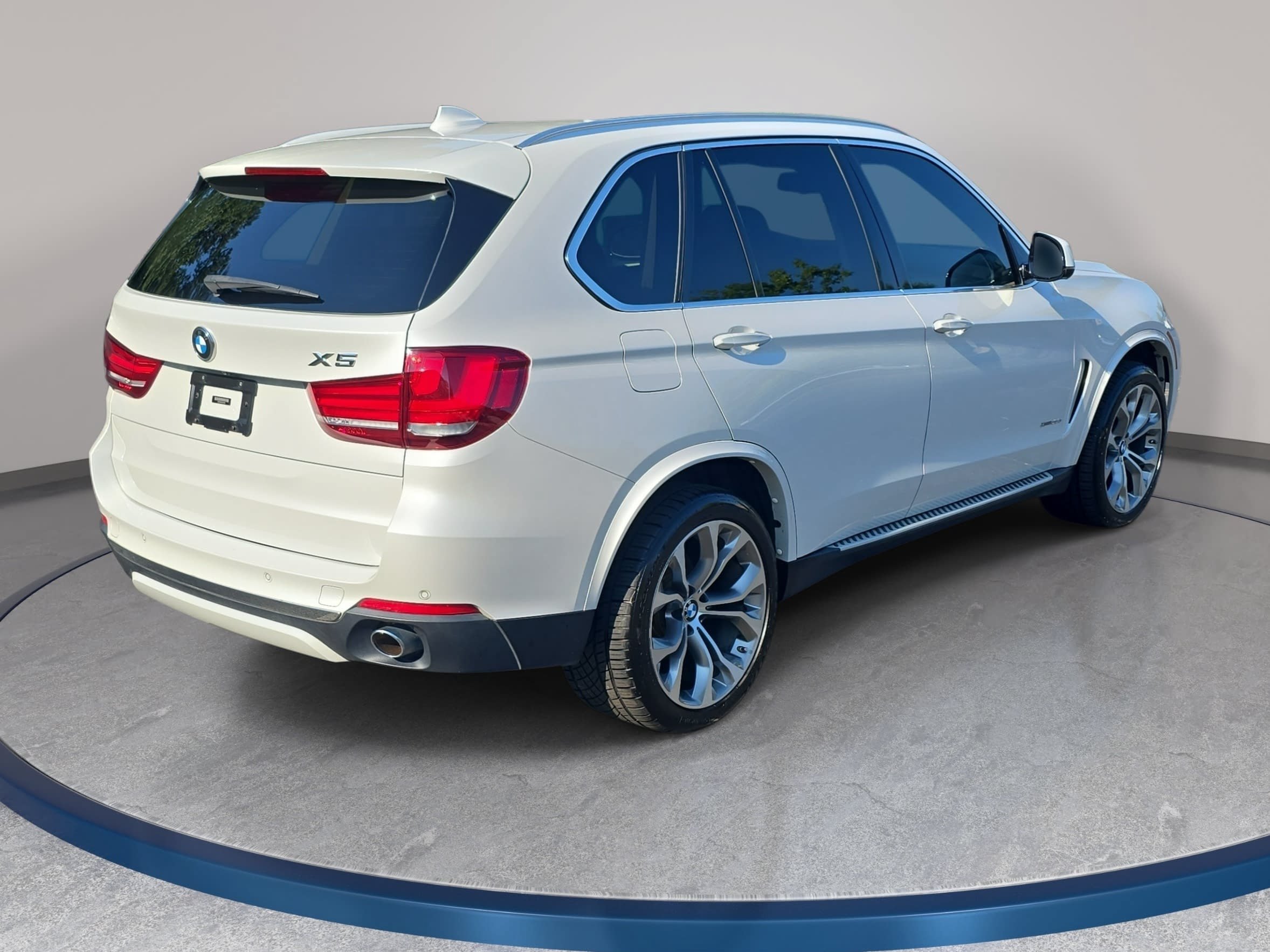 Used 2015 BMW X5 xDrive35d AWD/4WD image 5