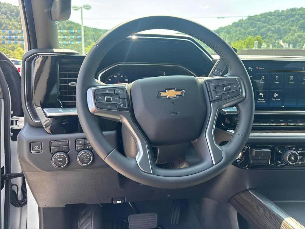 New 2026 Chevrolet Silverado 2500 LT w/ Z71 Chrome Sport Edition AWD/4WD image 13