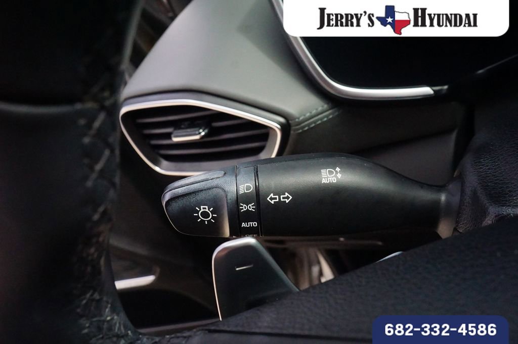 Used 2023 Hyundai Santa Fe SEL w/ Premium Package image 15