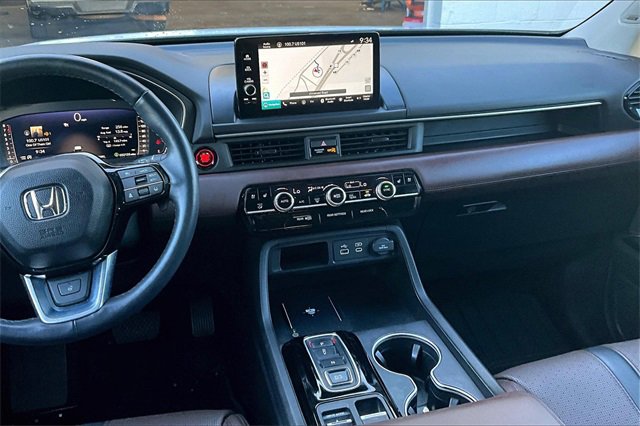 Used 2023 Honda Pilot Elite image 6