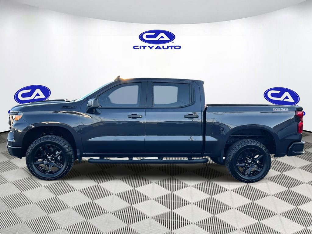 Used 2024 Chevrolet Silverado 1500 Custom Trail Boss w/ Turbomax Blackout Package image 7