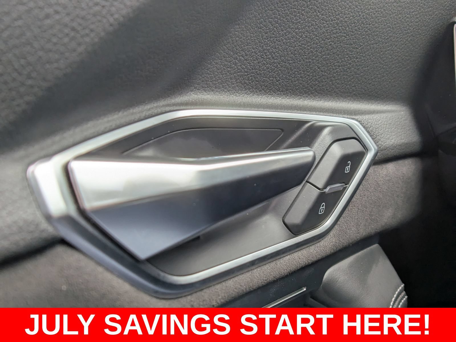 Used 2019 Audi e-tron Prestige w/ Prestige Package AWD/4WD image 41