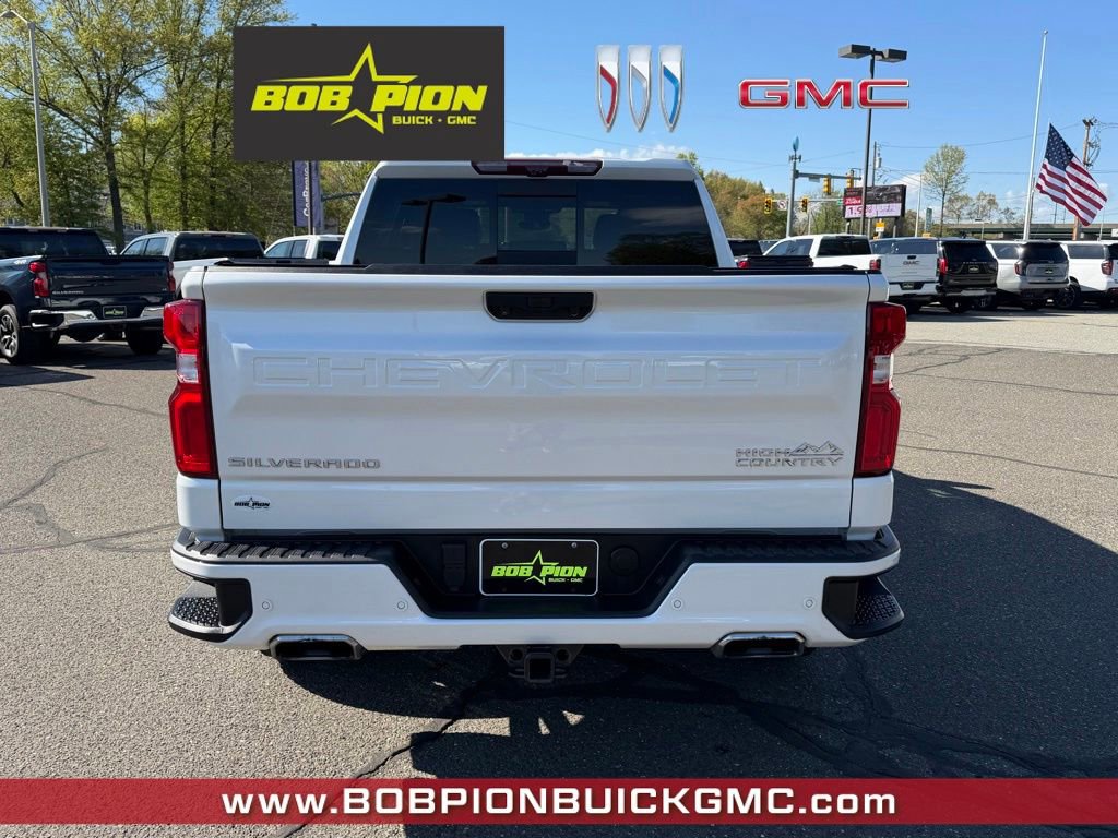 Used 2024 Chevrolet Silverado 1500 High Country w/ Technology Package AWD/4WD image 4