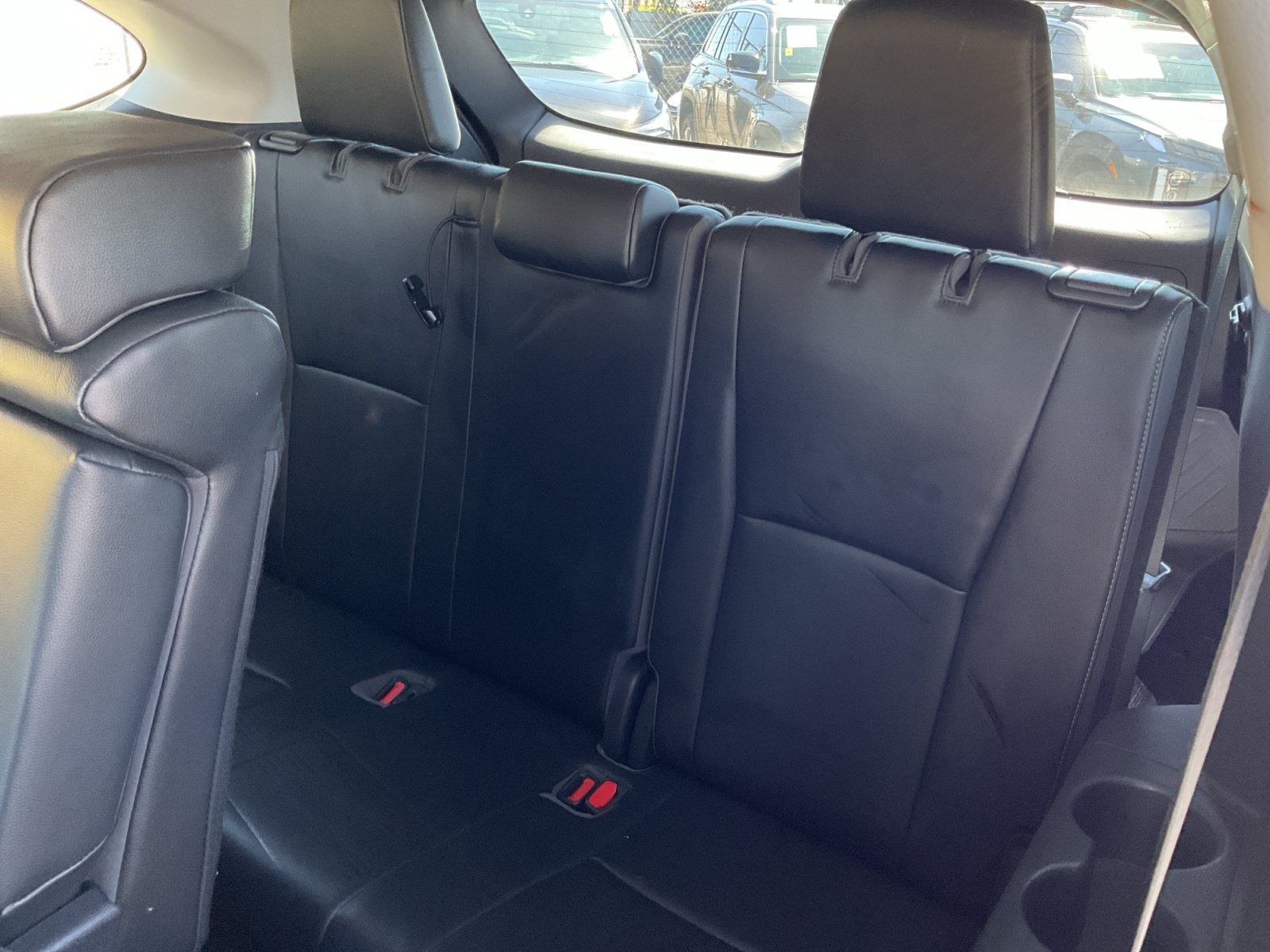 Used 2020 Toyota Highlander Limited FWD image 26