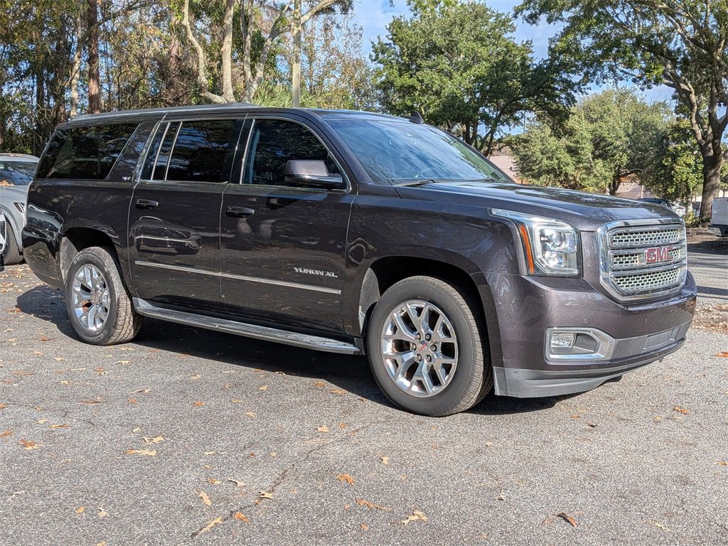 Used 2017 GMC Yukon XL SLT w/ Open Road Package image 2