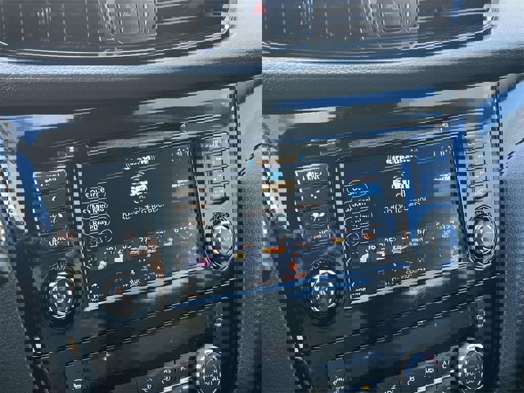 Certified 2019 Nissan Rogue Sport SV image 18