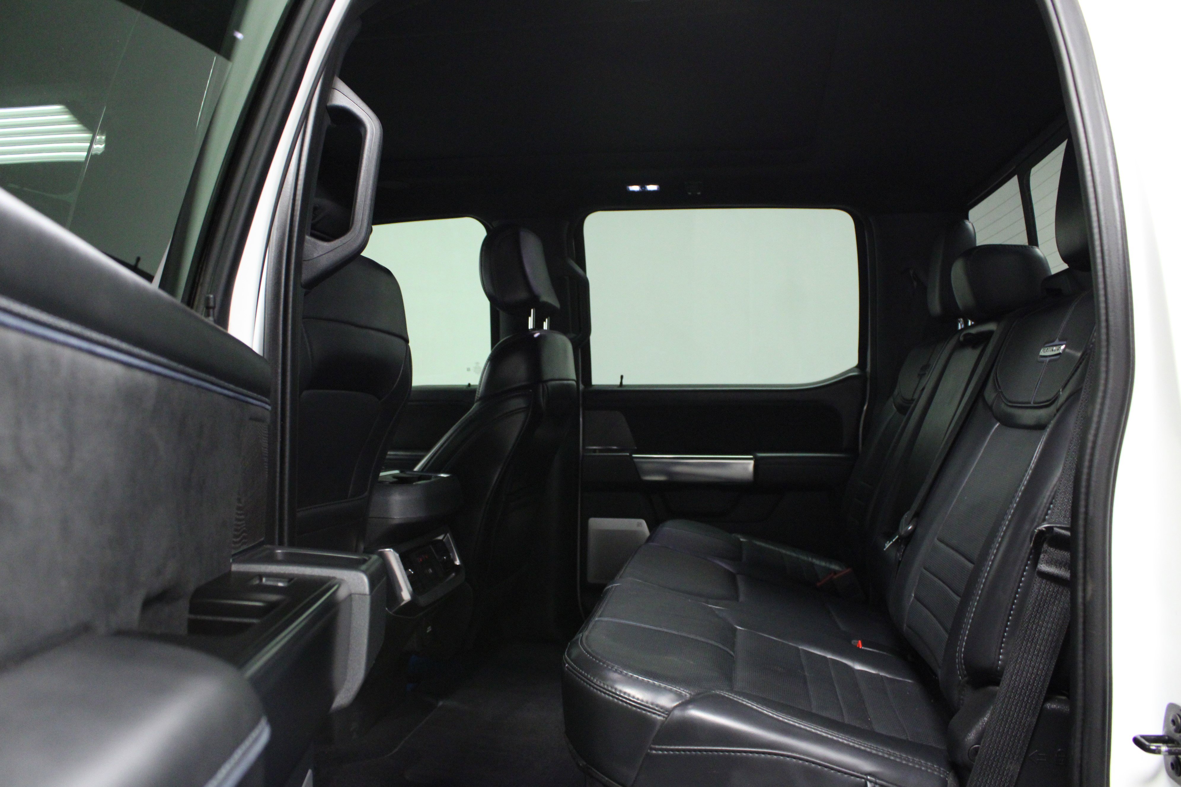 Used 2025 Ford F250 Platinum image 13