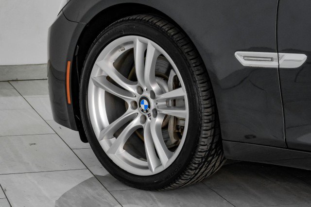 Used 2012 BMW 750i RWD image 65