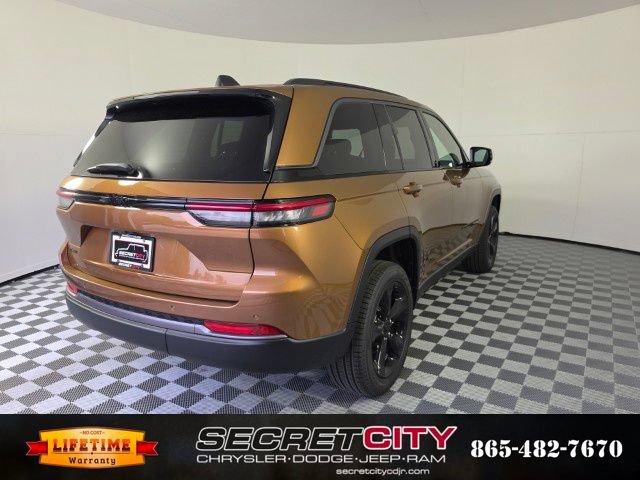 New 2026 Jeep Grand Cherokee Limited w/ Limited Altitude Package AWD/4WD image 7