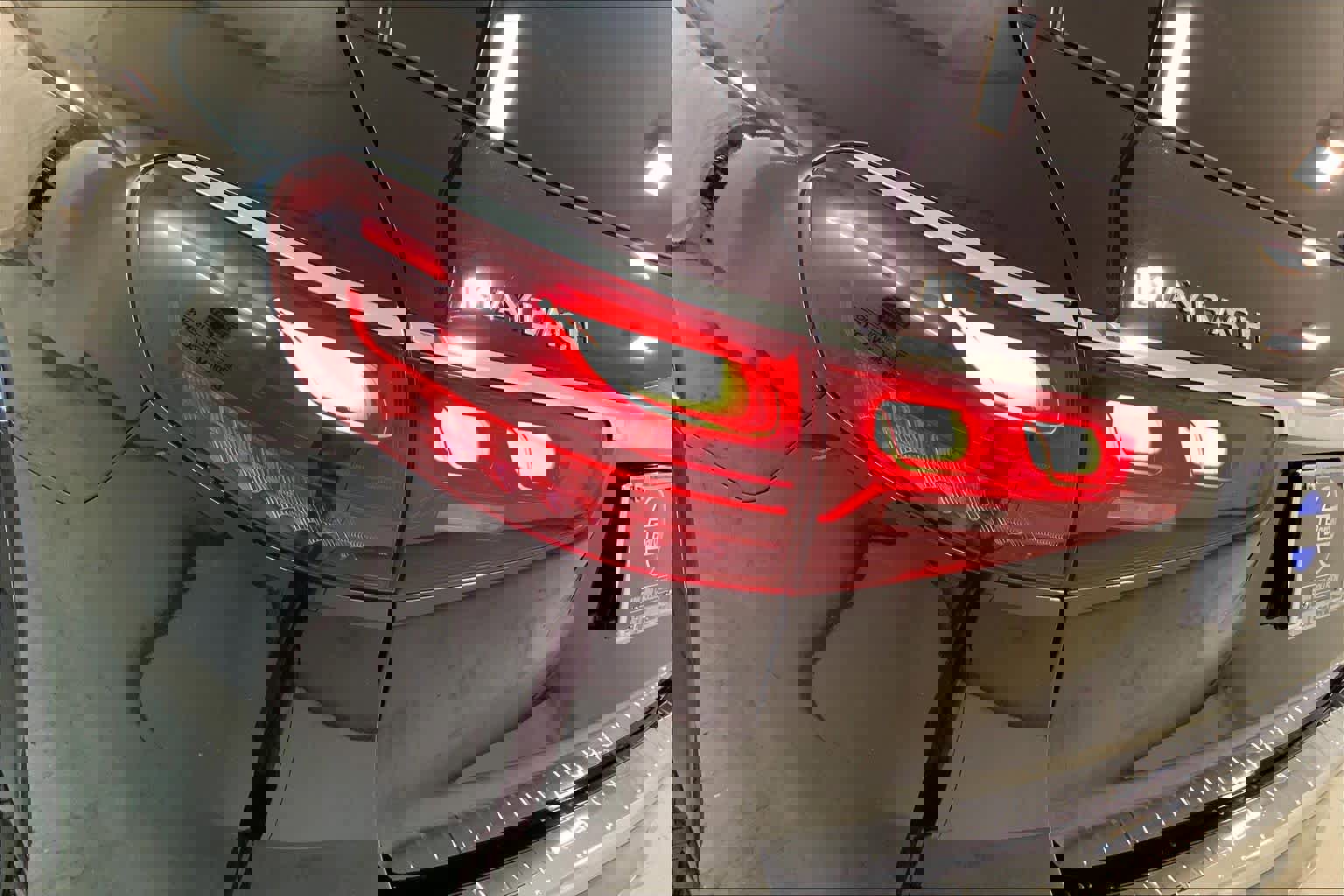 Used 2025 Mercedes-Benz Maybach GLS 600 4MATIC image 28