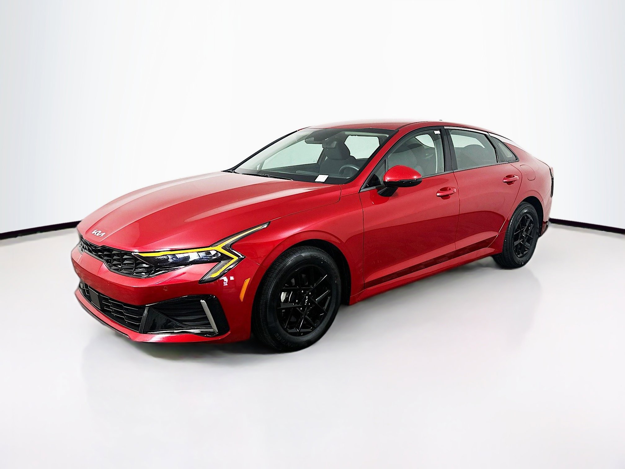 Used 2025 Kia K5 LXS image 3