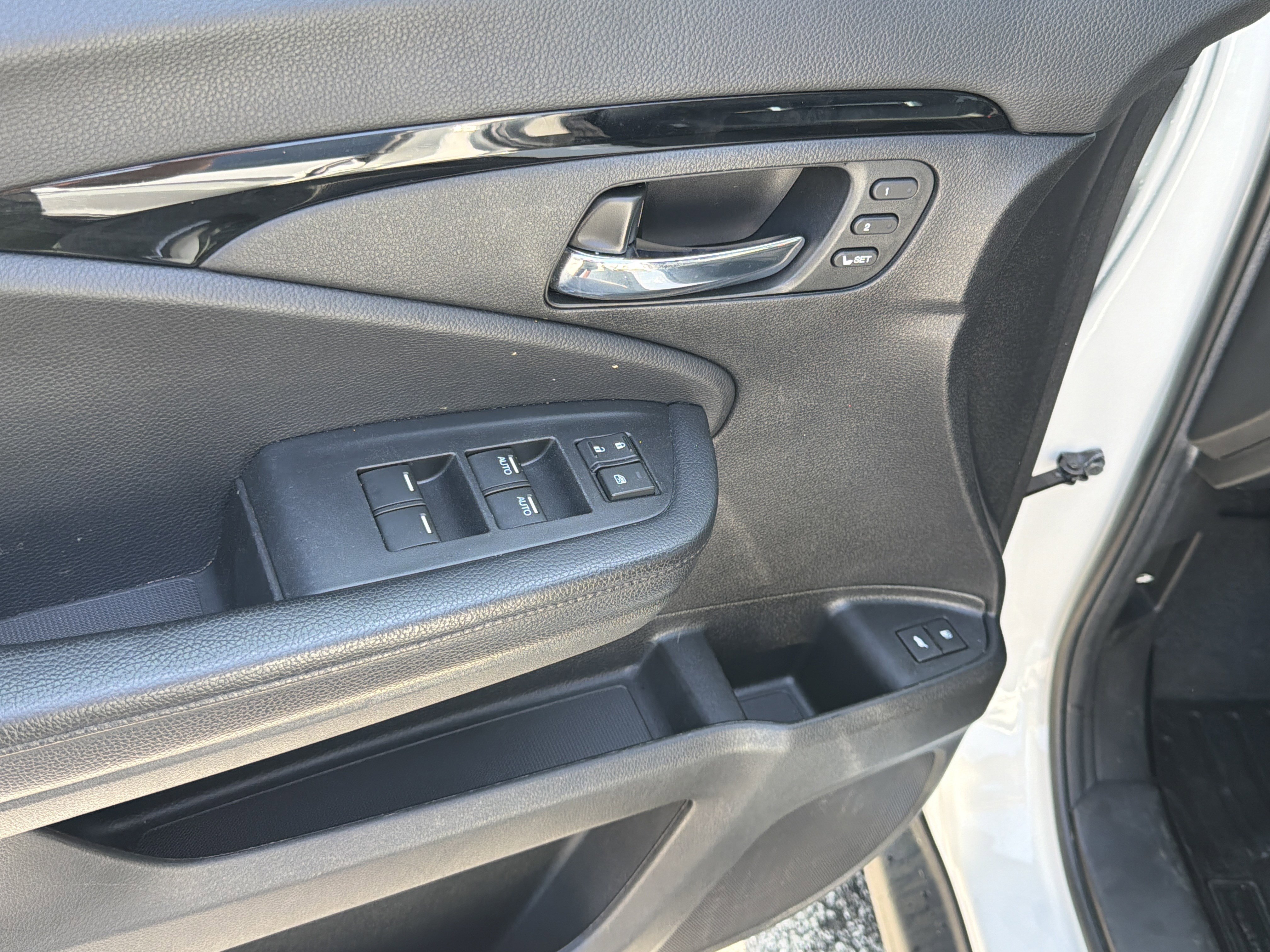 Used 2021 Honda Pilot Touring image 13