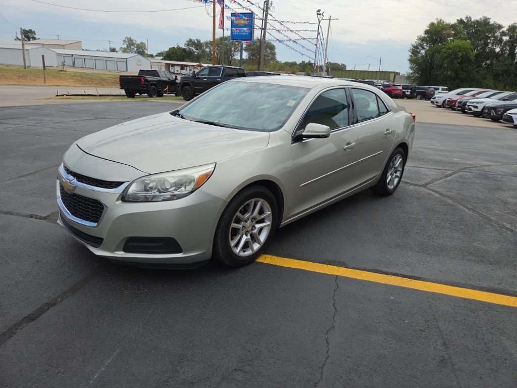 Used 2015 Chevrolet Malibu LT w/ Power Convenience Package FWD image 3