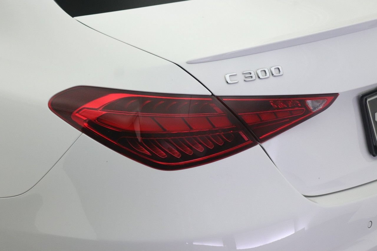 Used 2023 Mercedes-Benz C 300 Sedan image 18