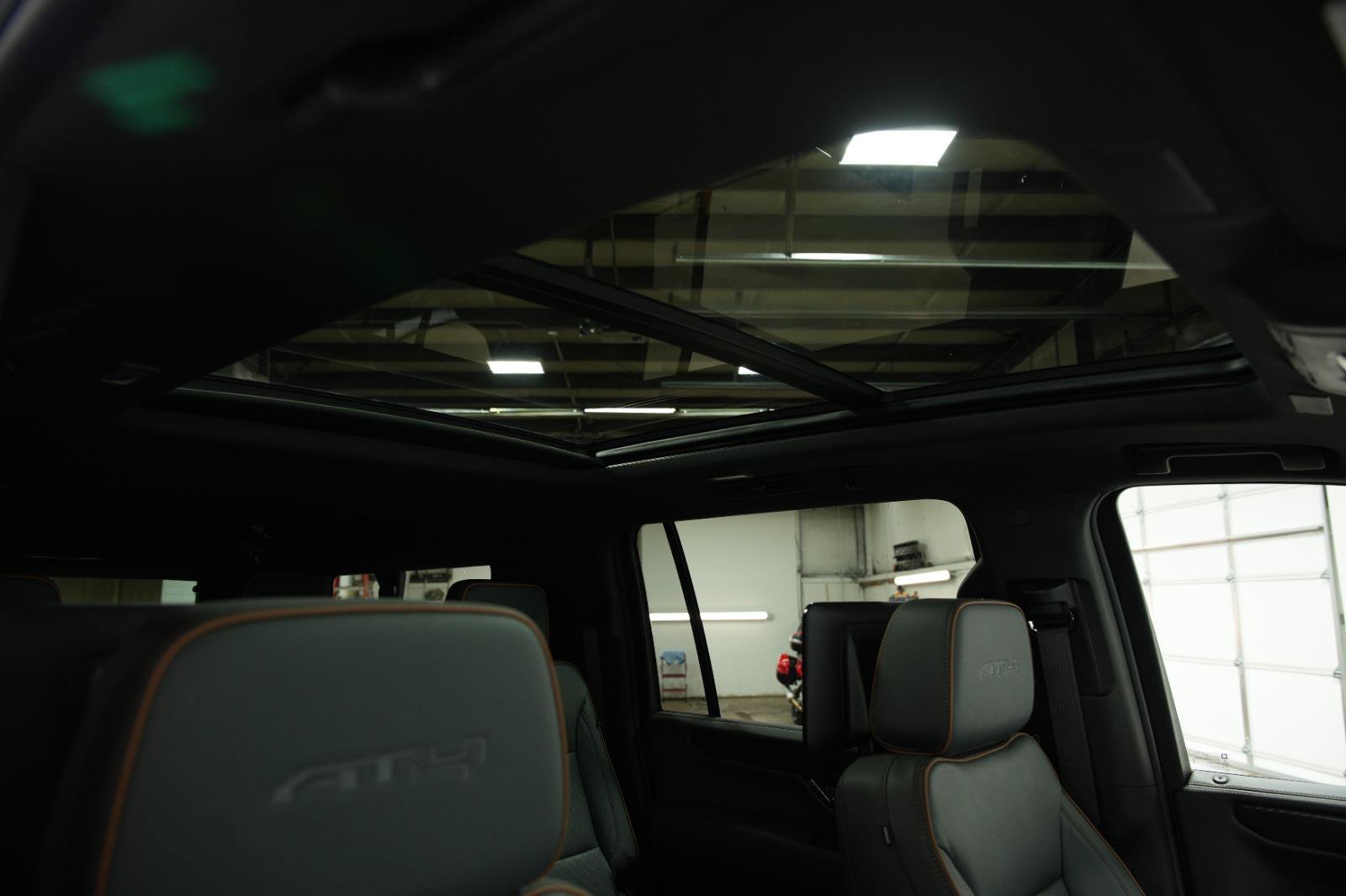 New 2026 GMC Yukon XL AT4 w/ AT4 Premium Plus Package AWD/4WD image 23